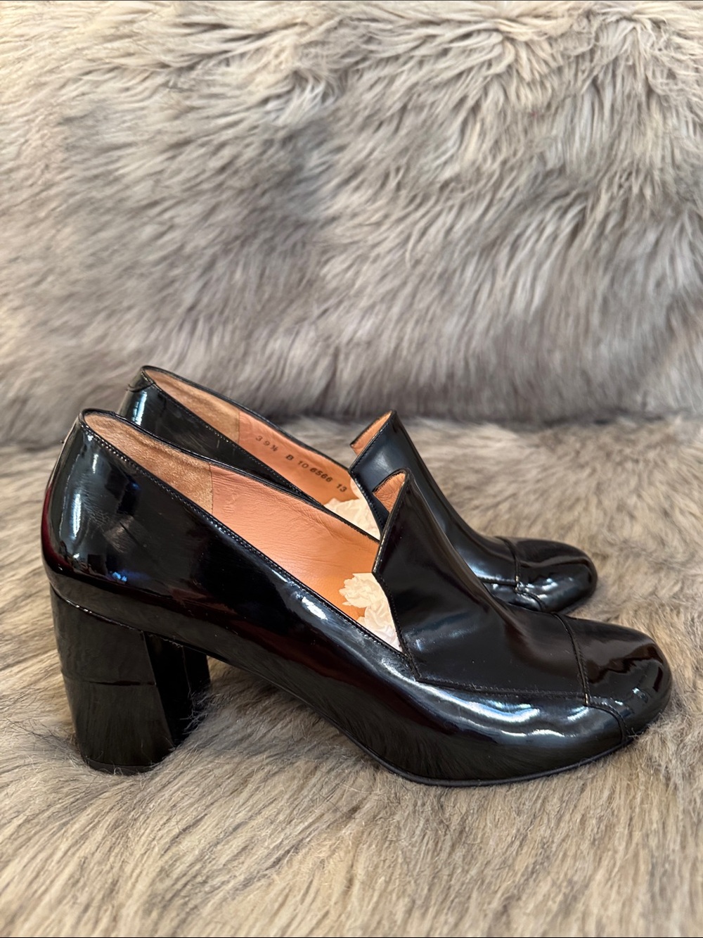 Robert Clergerie Black Patent Leather Block Heel Slip-On Pumps Size 9.5B